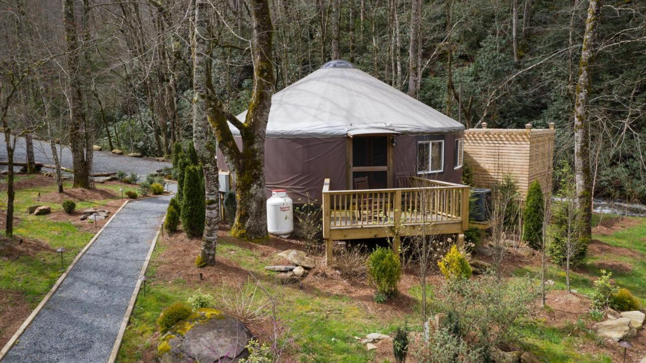 Vila Tranquil Haven Luxy Yurt - Creekside Glamping With Private Hot Tub Topton Exteriér fotografie